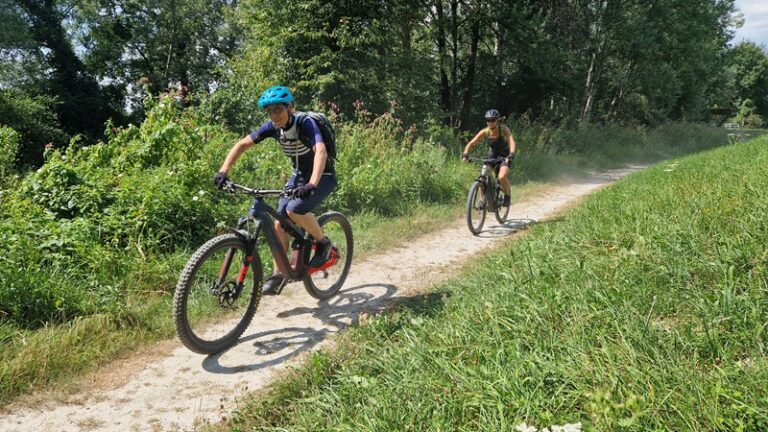 AV E-MTB Fahrtechniktraining